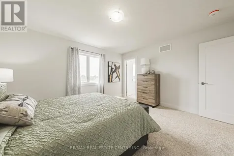 546 Benninger Drive Kitchener ON N2E 0C9