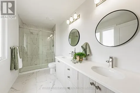 546 Benninger Drive Kitchener ON N2E 0C9