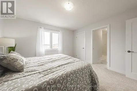 546 Benninger Drive Kitchener ON N2E 0C9