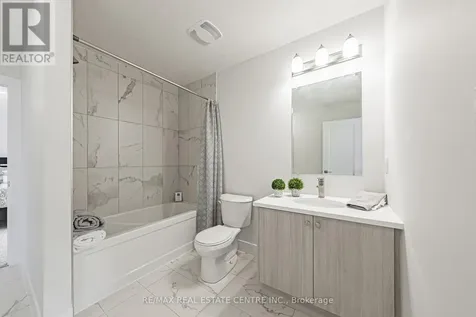 546 Benninger Drive Kitchener ON N2E 0C9