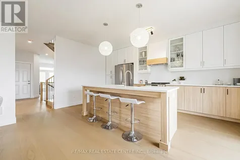 546 Benninger Drive Kitchener ON N2E 0C9
