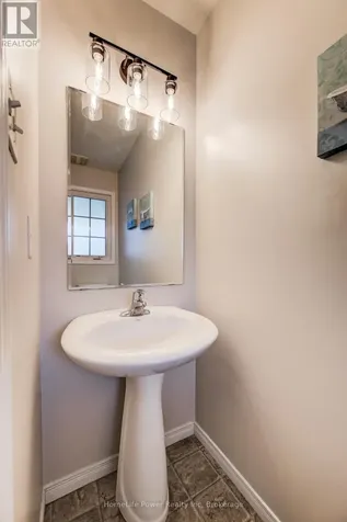 208 Featherstone Crescent Kitchener ON N2R 1Z3