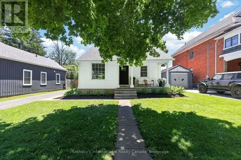 131 Bruce Street South Blue Mountains ON N0H 2P0