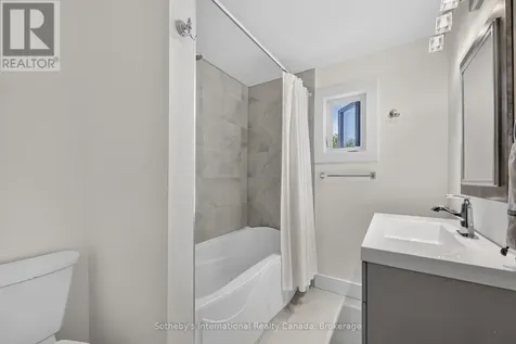 131 Bruce Street South Blue Mountains ON N0H 2P0