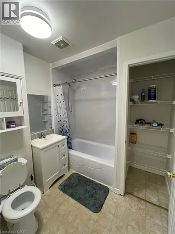 211 Veronica Drive Kitchener ON N2A 2R8