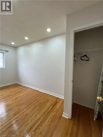 211 Veronica Drive Kitchener ON N2A 2R8