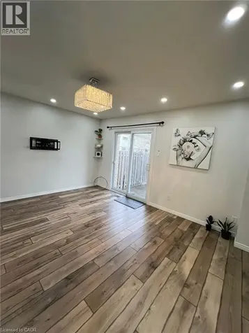 211 Veronica Drive Kitchener ON N2A 2R8