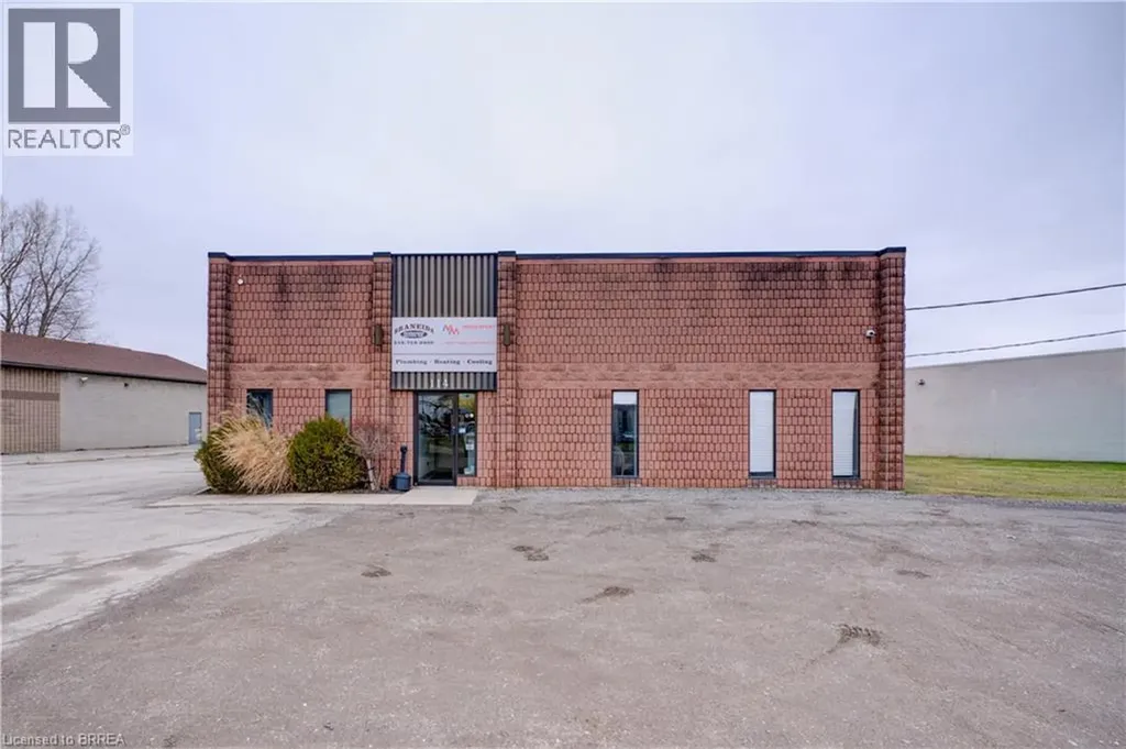 114 Easton Road Brantford ON N3P 1J5