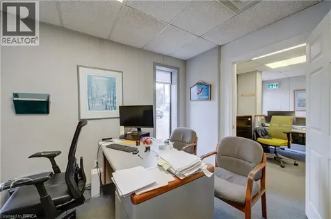114 Easton Road Brantford ON N3P 1J5