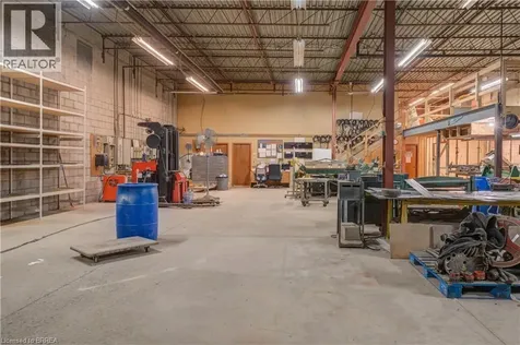 114 Easton Road Brantford ON N3P 1J5