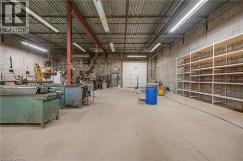 114 Easton Road Brantford ON N3P 1J5