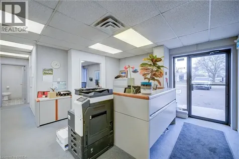 114 Easton Road Brantford ON N3P 1J5