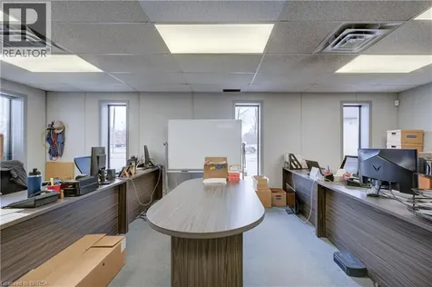 114 Easton Road Brantford ON N3P 1J5