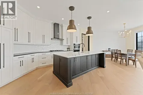 16 York Boulevard Kingsville ON N9Y 0E5