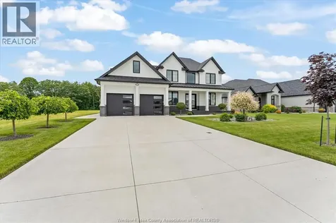 16 York Boulevard Kingsville ON N9Y 0E5