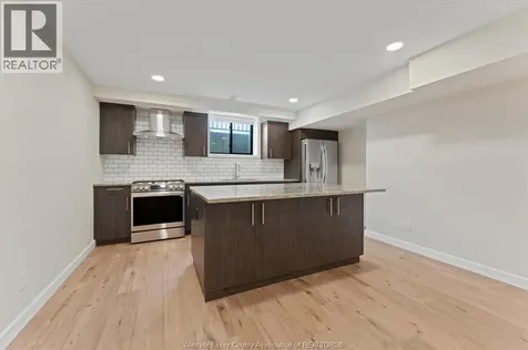 16 York Boulevard Kingsville ON N9Y 0E5