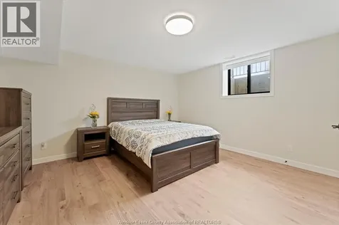 16 York Boulevard Kingsville ON N9Y 0E5