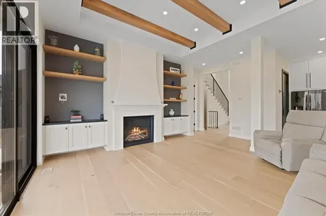 16 York Boulevard Kingsville ON N9Y 0E5
