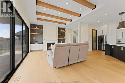 16 York Boulevard Kingsville ON N9Y 0E5
