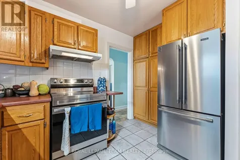 1272 Livingstone Avenue Ottawa ON K1H 7P8