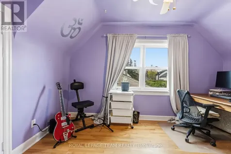 1272 Livingstone Avenue Ottawa ON K1H 7P8