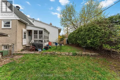 1272 Livingstone Avenue Ottawa ON K1H 7P8
