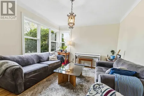 1272 Livingstone Avenue Ottawa ON K1H 7P8