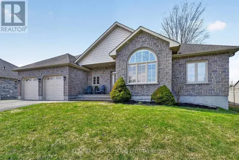 12 Penny Lane South Stormont ON K0C 1P0
