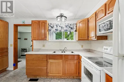 10 Saddle Avenue Rideau Lakes ON K7A 0J4