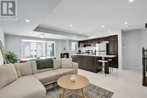 810 Mikinak Road Ottawa ON K1K 5A5