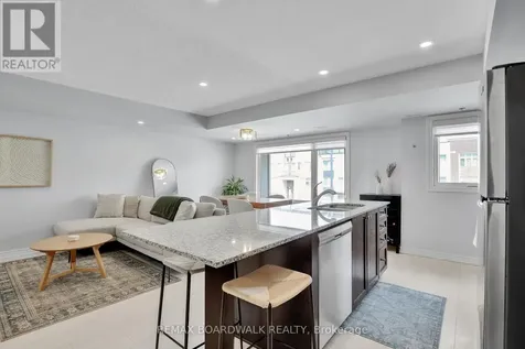 810 Mikinak Road Ottawa ON K1K 5A5