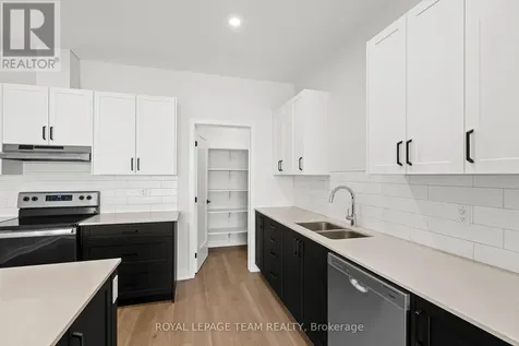 1136 Moore Street Brockville ON K6V 0H2