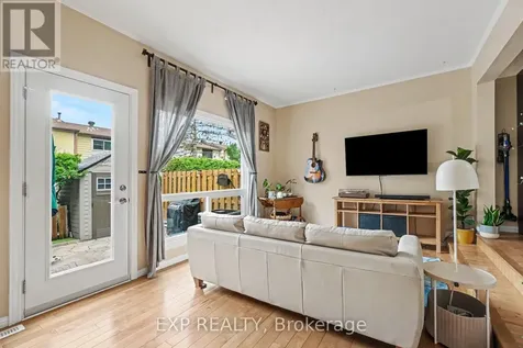 2030 Kelden Crescent Ottawa ON K1B 4X9