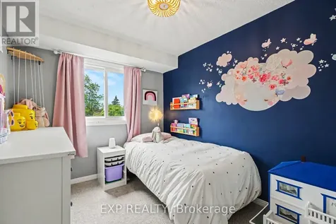 2030 Kelden Crescent Ottawa ON K1B 4X9