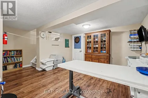 2030 Kelden Crescent Ottawa ON K1B 4X9