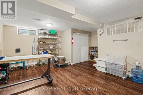 2030 Kelden Crescent Ottawa ON K1B 4X9