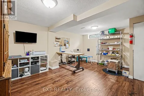 2030 Kelden Crescent Ottawa ON K1B 4X9