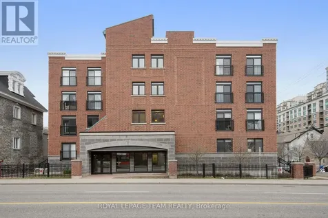 456 King Edward Avenue Ottawa ON K1N 7M9