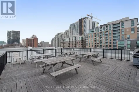 456 King Edward Avenue Ottawa ON K1N 7M9