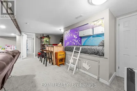 9221 Hickory Drive Strathroy-caradoc ON N7G 3H3