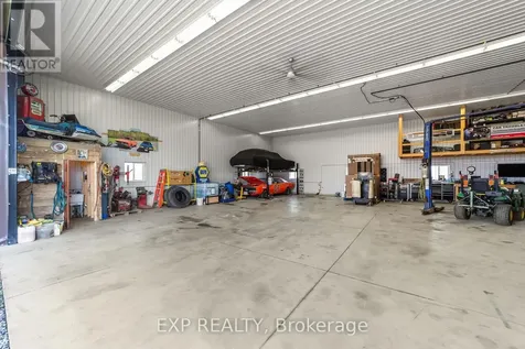9221 Hickory Drive Strathroy-caradoc ON N7G 3H3