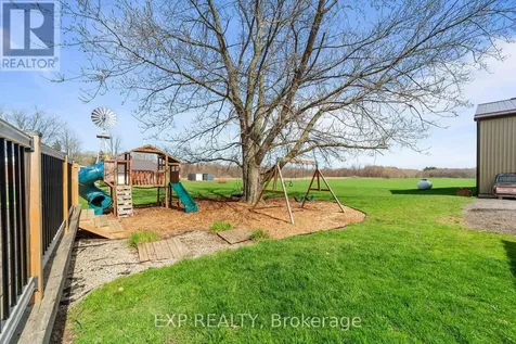 9221 Hickory Drive Strathroy-caradoc ON N7G 3H3