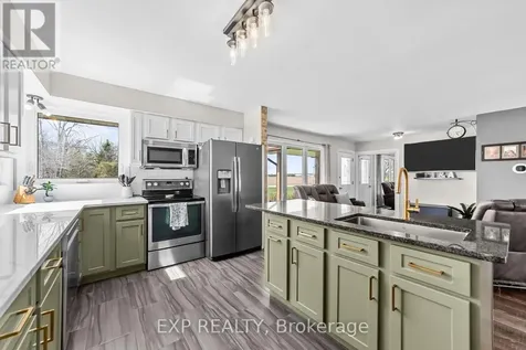 9221 Hickory Drive Strathroy-caradoc ON N7G 3H3