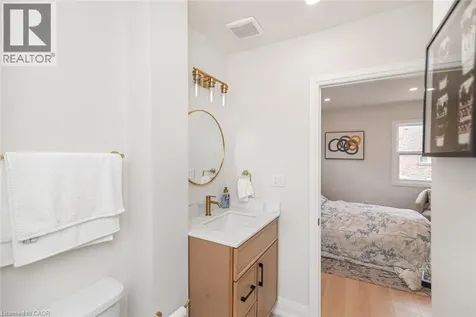 297 Britannia Avenue Hamilton ON L8H 1Y2
