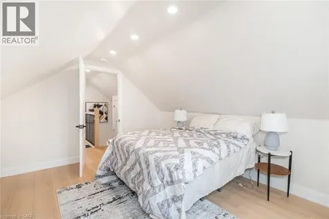 297 Britannia Avenue Hamilton ON L8H 1Y2