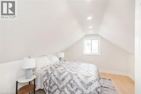 297 Britannia Avenue Hamilton ON L8H 1Y2