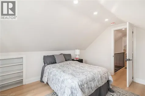297 Britannia Avenue Hamilton ON L8H 1Y2