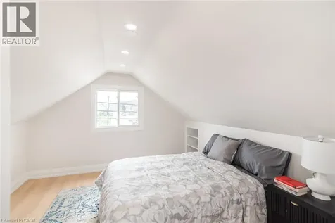 297 Britannia Avenue Hamilton ON L8H 1Y2