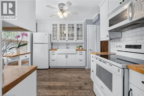 647 Woodward Avenue Milton ON L9T 3K4