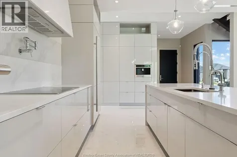 152 Grandview Avenue Kingsville ON N9Y 0C8